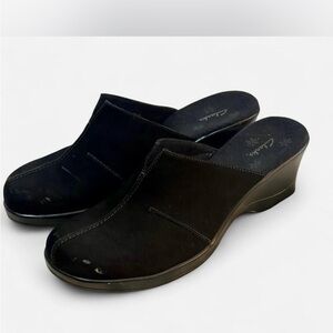 Clarks Women's Black Wedge Mules
